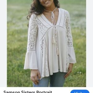 Nectar women’s Pink Bell Sleeve Blouse‎ with Tie Front lace detail medium